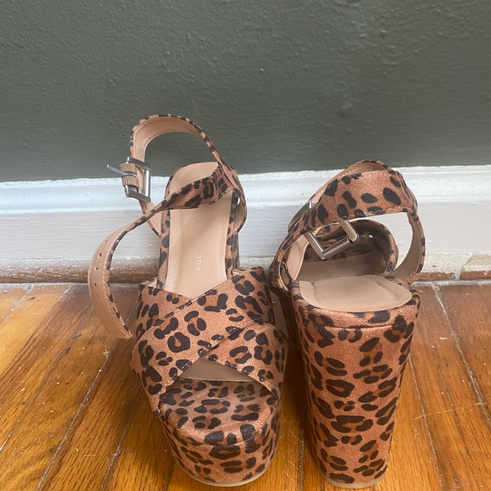 Cheetah girl!